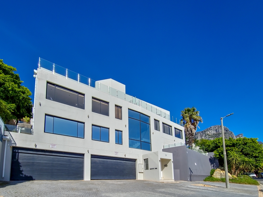 To Let 4 Bedroom Property for Rent in Camps Bay Western Cape